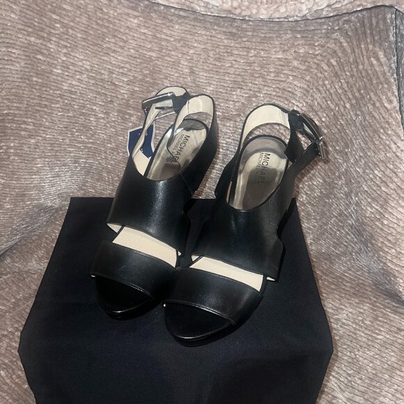 MICHAEL Michael Kors Womens Carla Platform Sandal - Size 10 US (NWOT) - Picture 4 of 7